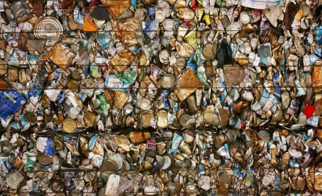 Quantidade de material reciclável que vai para o lixo ainda é grande